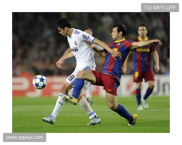 FPX在冠军杯中的团队协作表现分析与精彩瞬间回顾 FPX在冠军杯中的团队协作表现分析与精彩瞬间回顾